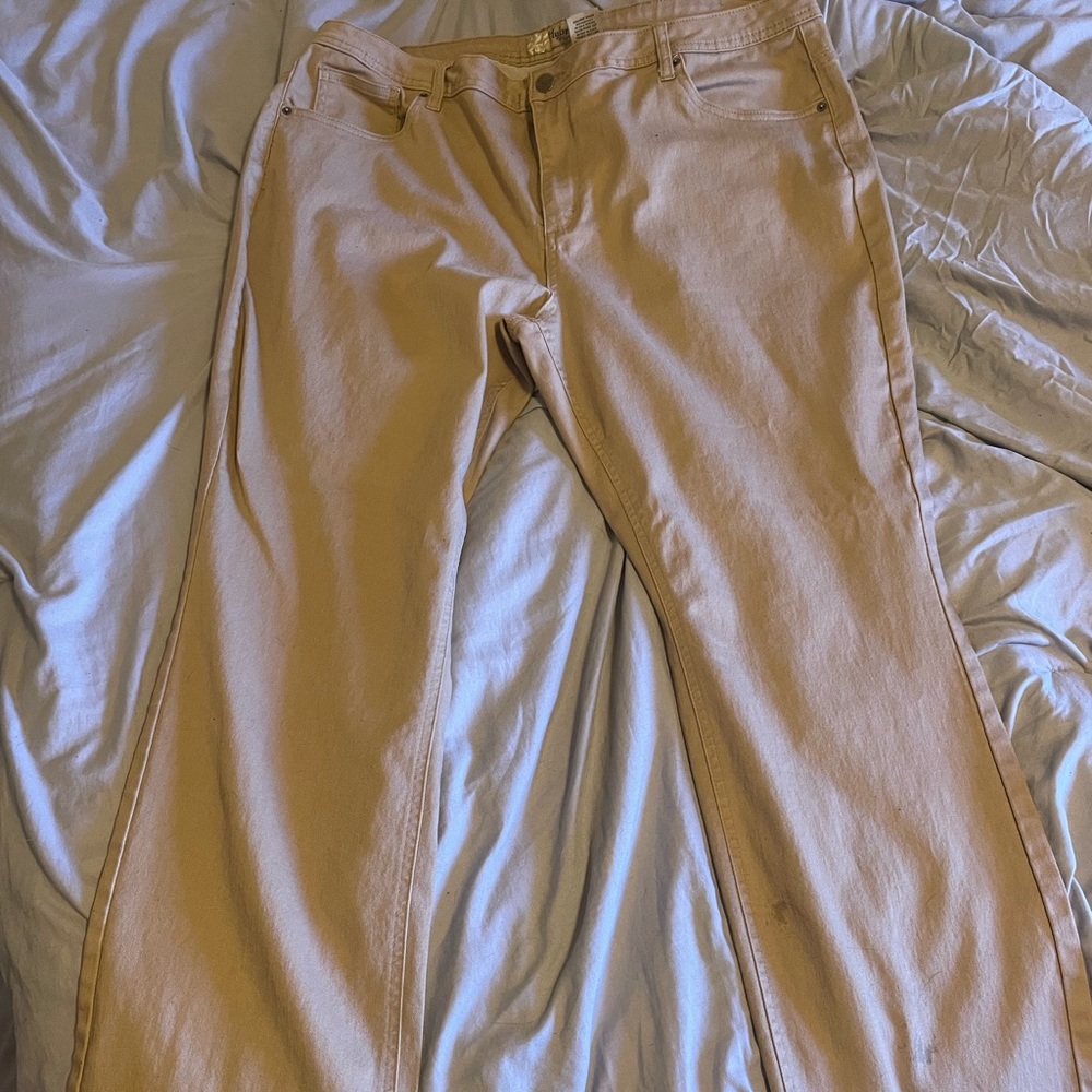 Hybrid & Company Khaki pants